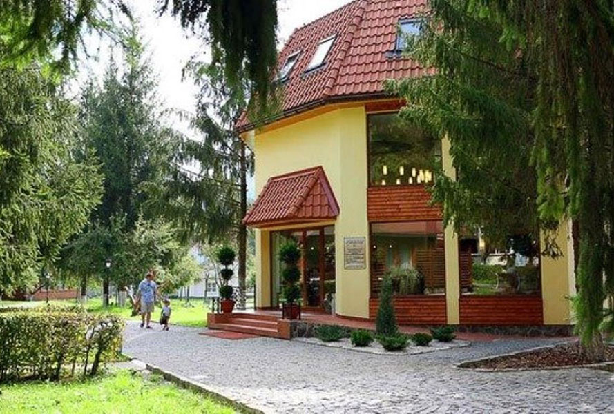 САНАТОРІЙ КАРПАТІЯ